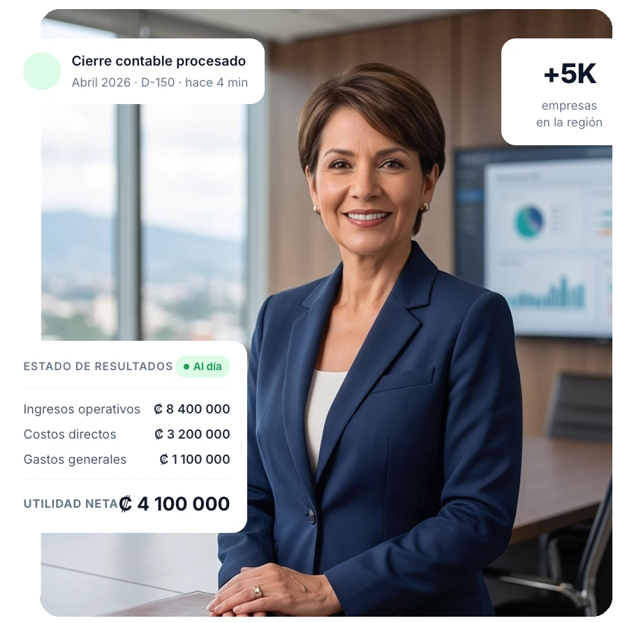 Empresaria usando Alegra ERP para gestionar su operación